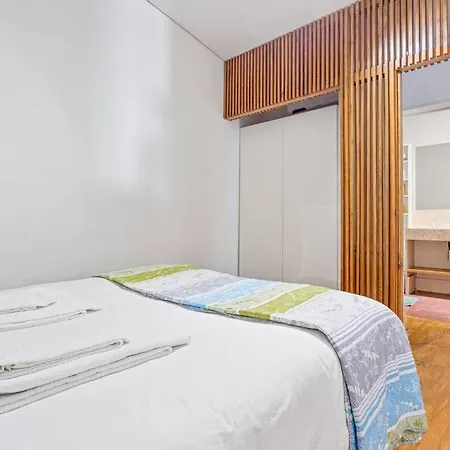 Sunny Bica - Downtown Large Appartement