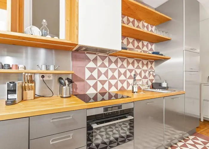 Sunny Bica - Downtown Large